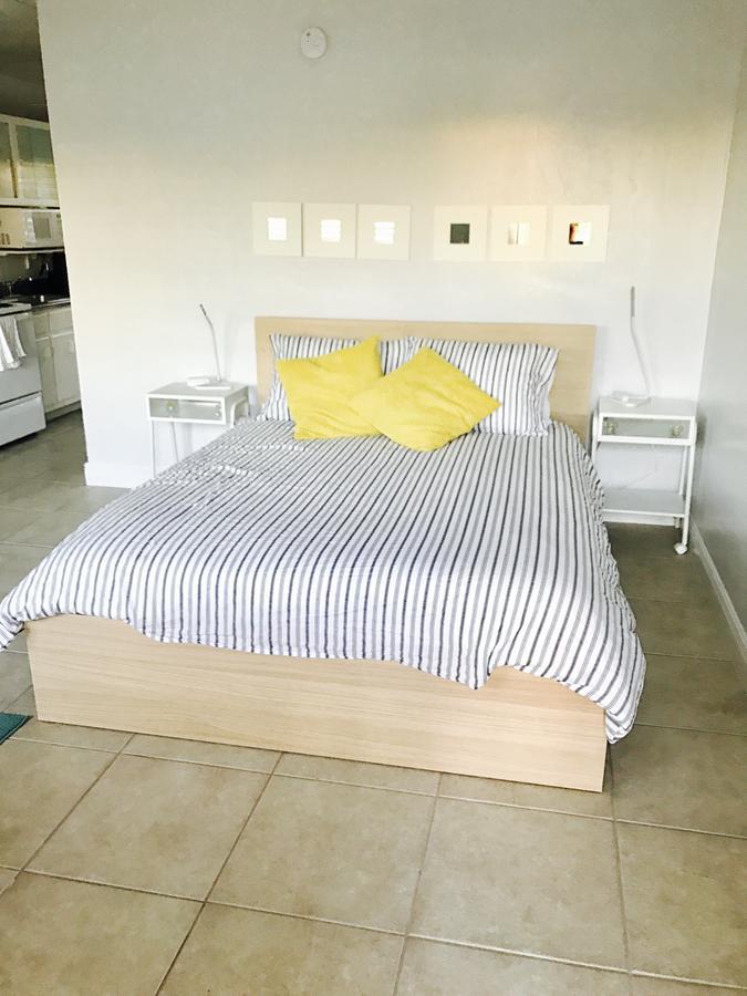 Petrina Studios Apartments By Sb Rental Properties ปอมปาโนบีช ภายนอก รูปภาพ