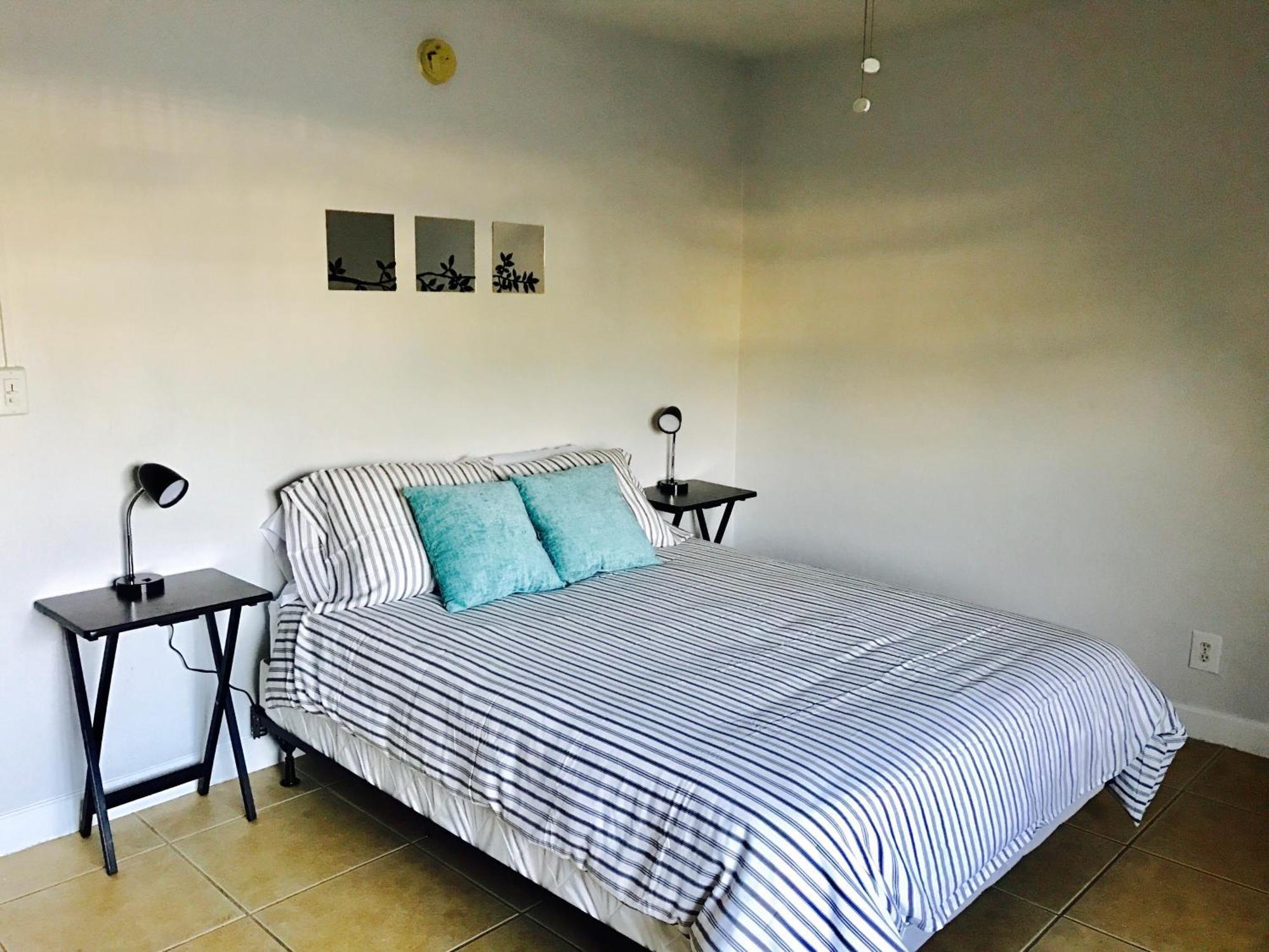 Petrina Studios Apartments By Sb Rental Properties ปอมปาโนบีช ภายนอก รูปภาพ