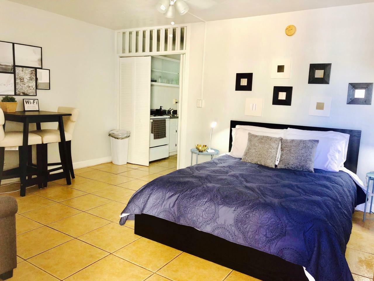 Petrina Studios Apartments By Sb Rental Properties ปอมปาโนบีช ภายนอก รูปภาพ